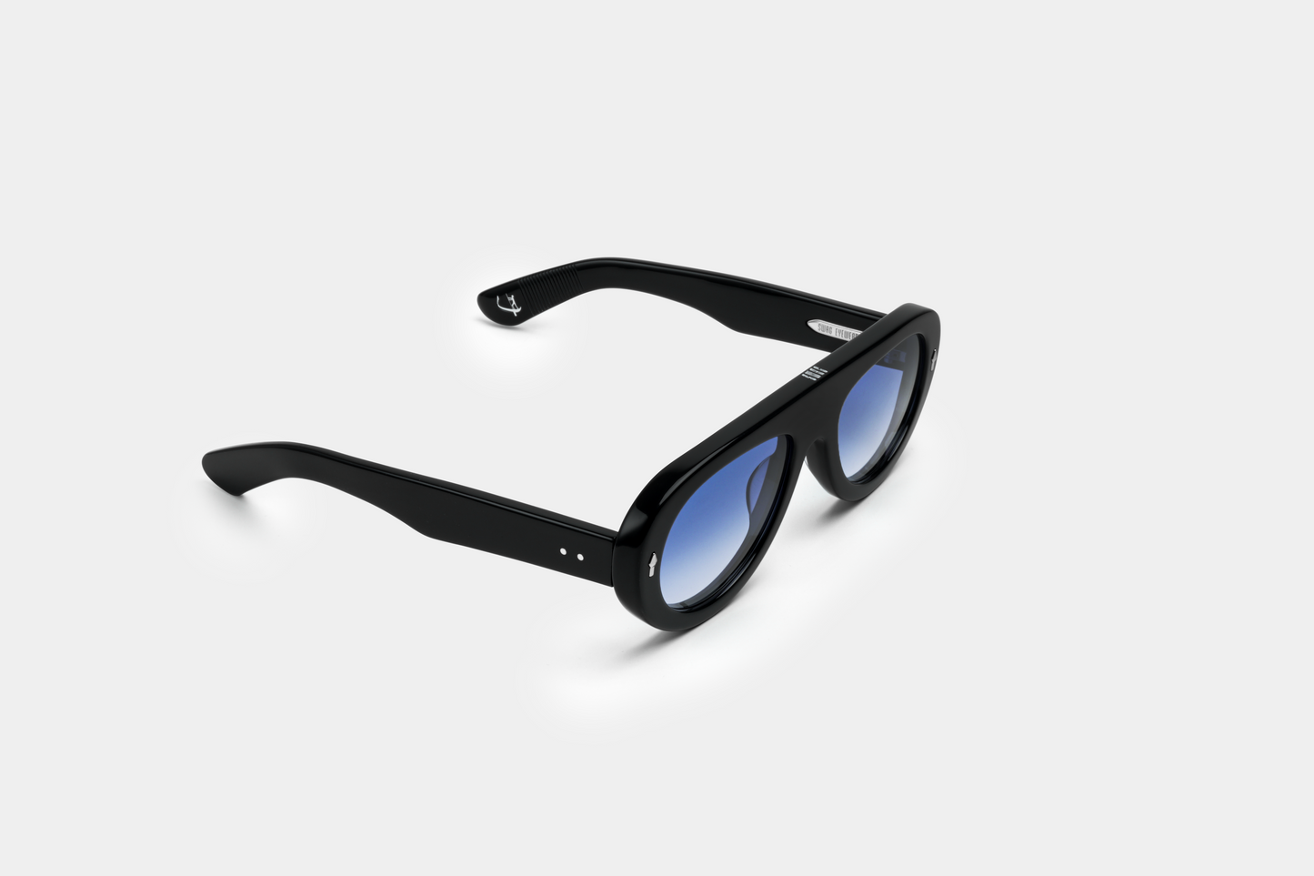 VE-18 Black