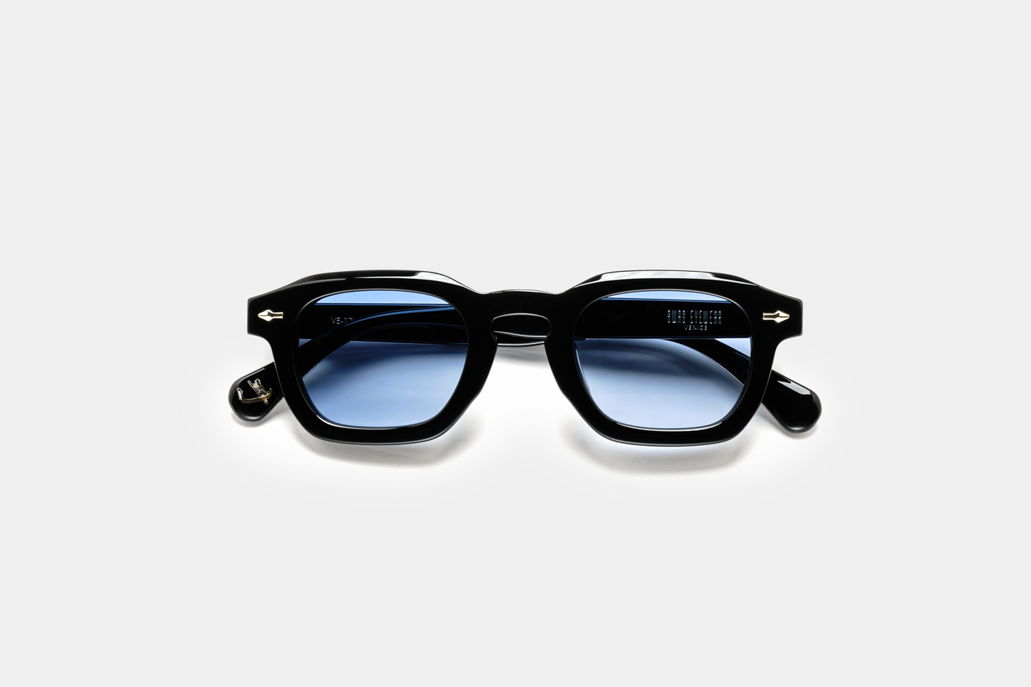 VE-17 Black