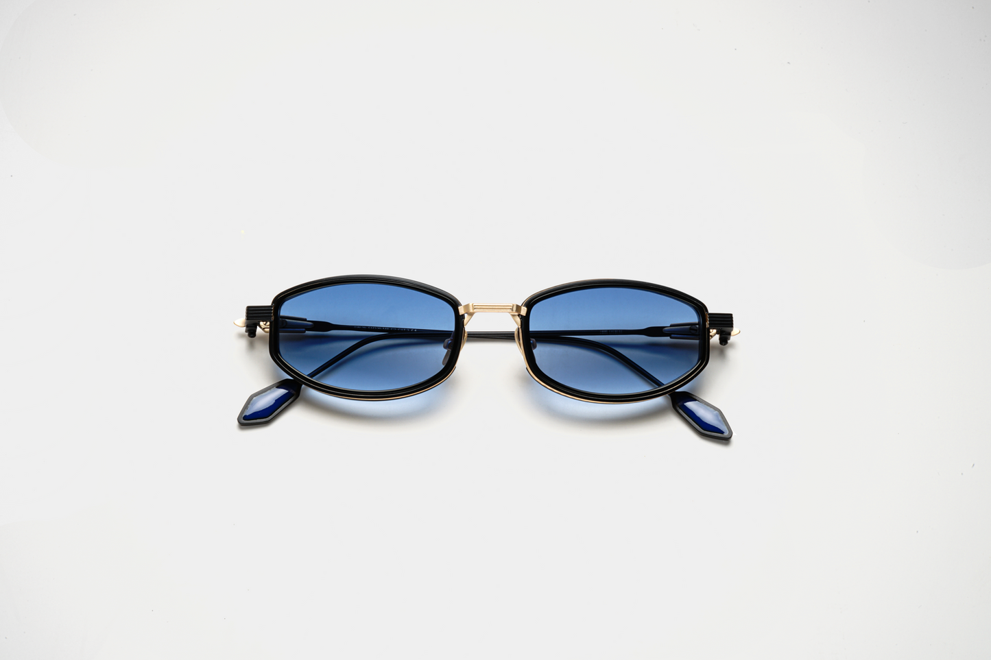 SW-28 Black